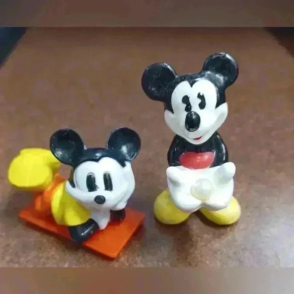 Disney Malaysia Vintage Mickey Mouse Holding Gem and plastic lying  down Mickey - Picture 1 of 5